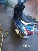 Cell my scooty m buy bew