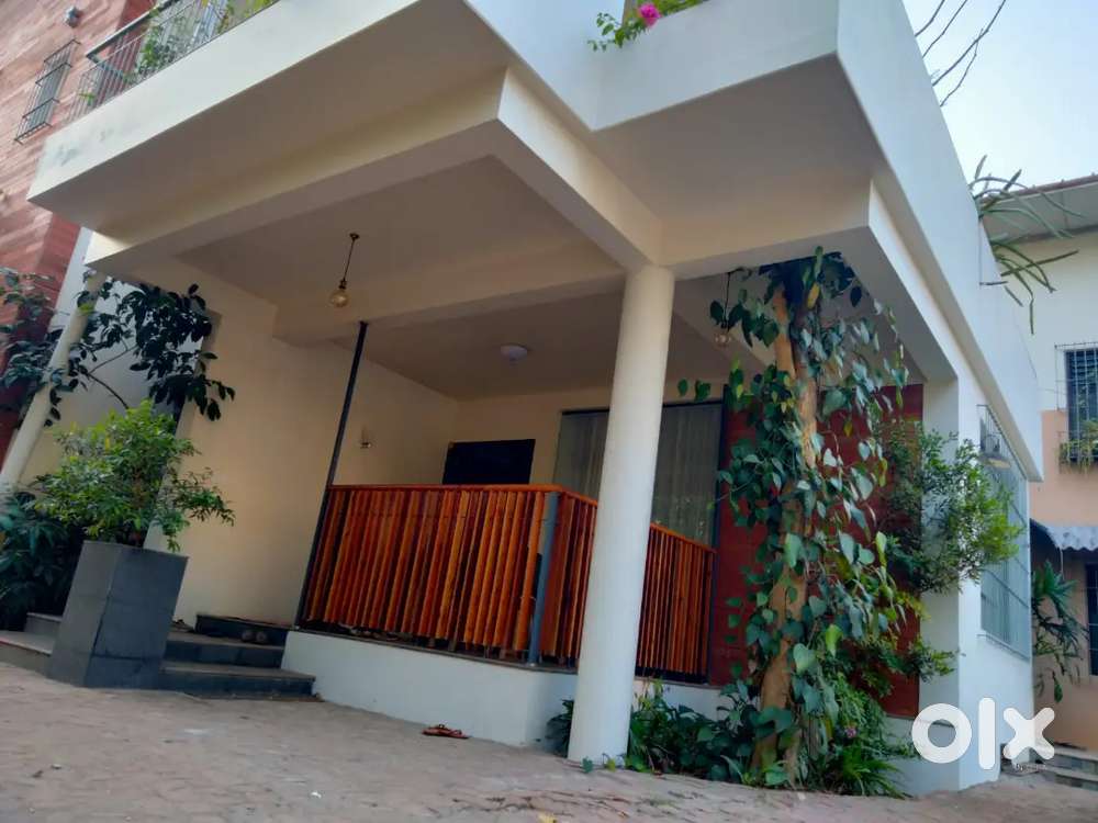 Rent rooms.Have shuttle court, 2 court yard, have nature views