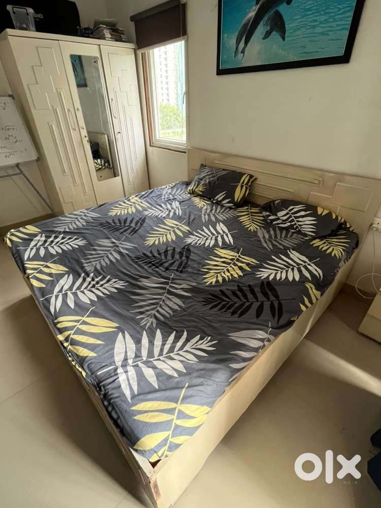 Bed, wardrobe, side table and Coffee table for sale