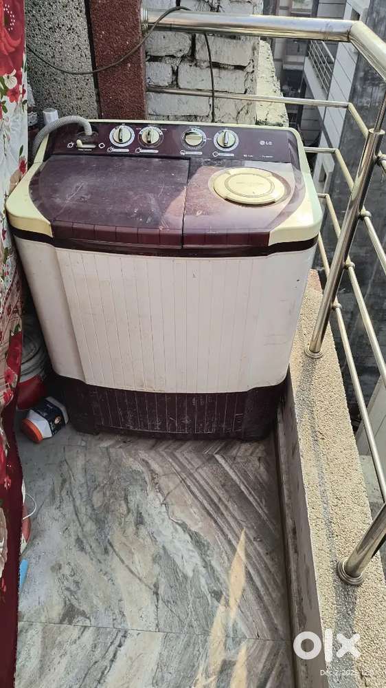 LG 7.8 KG Washing Machine