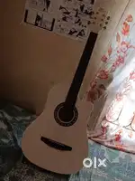 Guitar semi acoustic