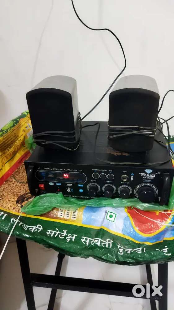 Music Amplifier for New condition and 2 spikar