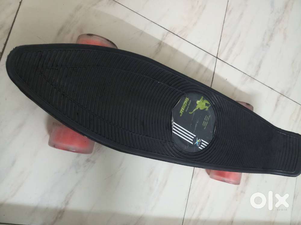 Jospa skate board with full saftey kit