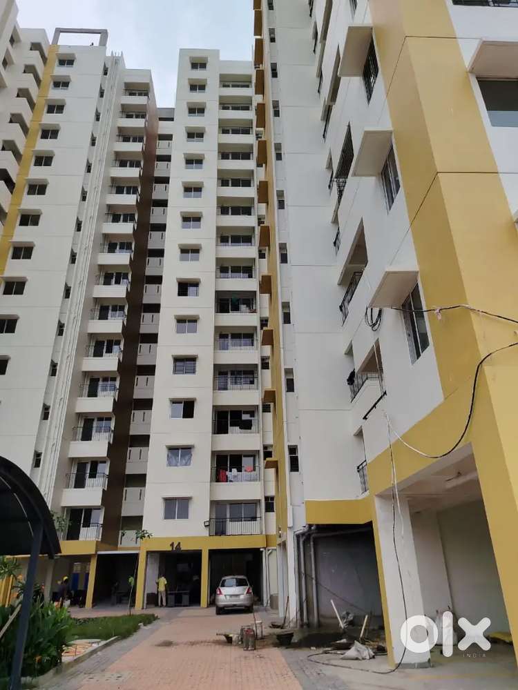 Want to sell my 3BHK Flat with covered garage