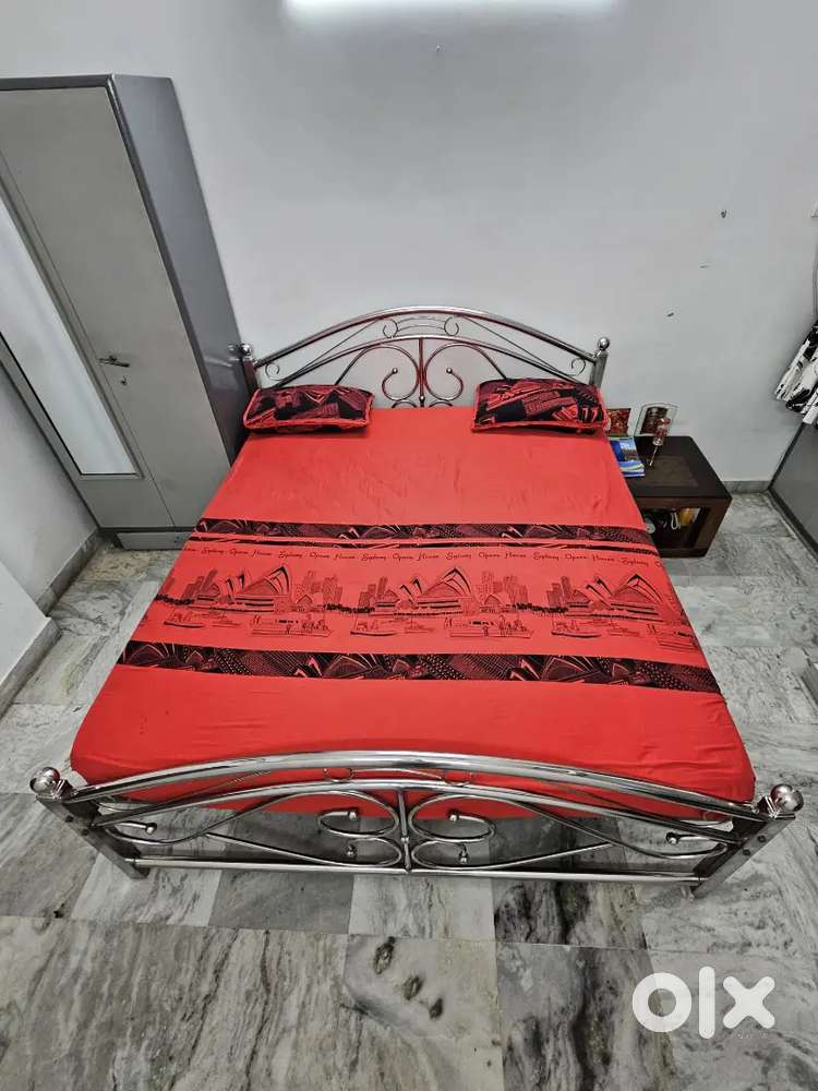 KING SIZED BED- STAINLESS STEEL