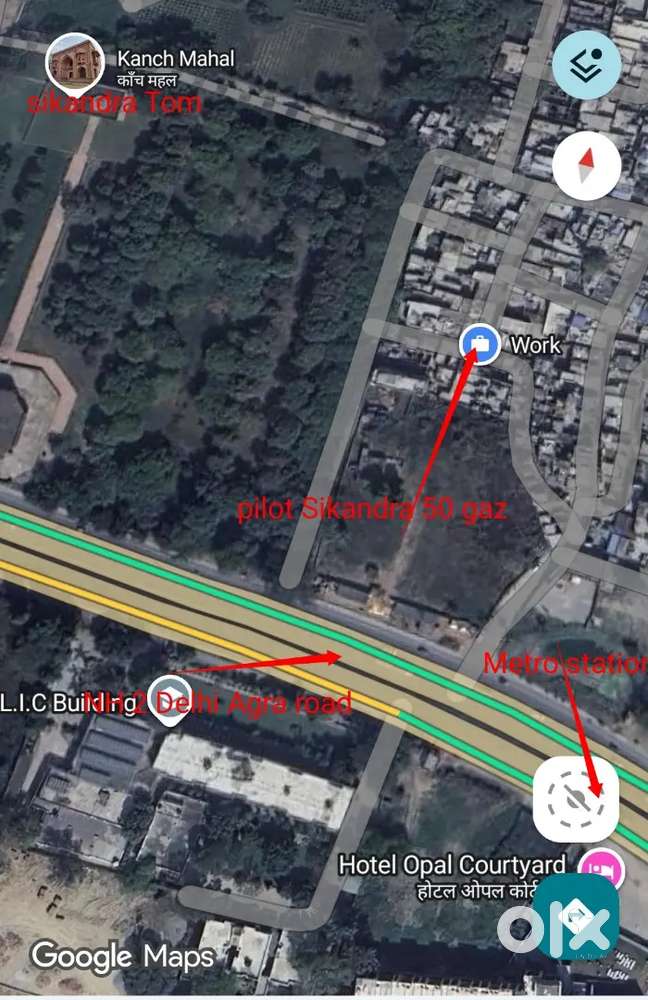 50 gaz pilot bnahua gat laga hai sikandra metro station ke pass