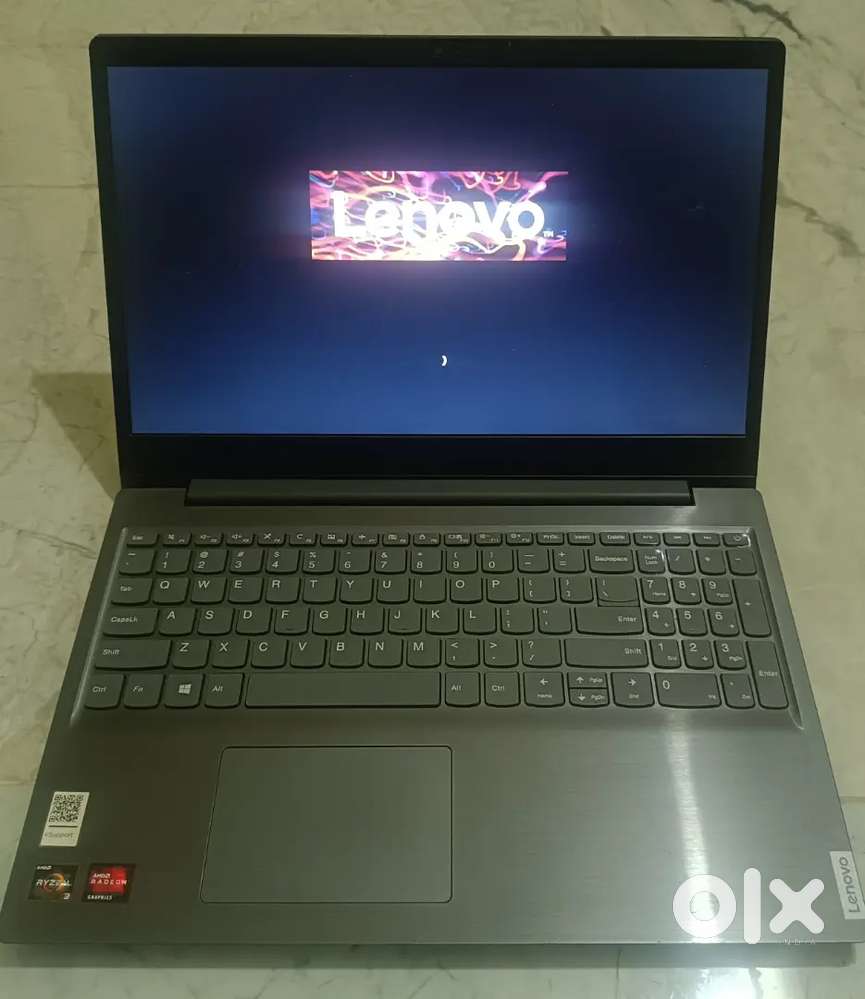 Lenovo 8237 (Lenovo v15-ADA)