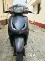 Activa for sale  only serious buyer call me new battery silent engine