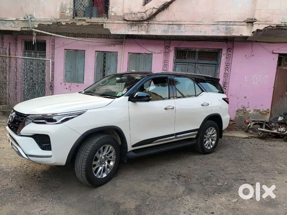 Toyota Fortuner 2021 Diesel 42158 Km Driven company maintained  1 own