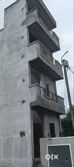 WELL MAINTAINED AND NEWLY CONSTRUCTED BUILDING