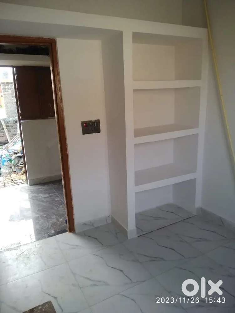 Single room sapreat bathroom and kitchen near st father angle school