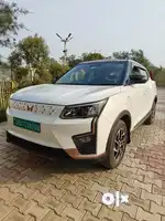 Xuv EV400 on sale
