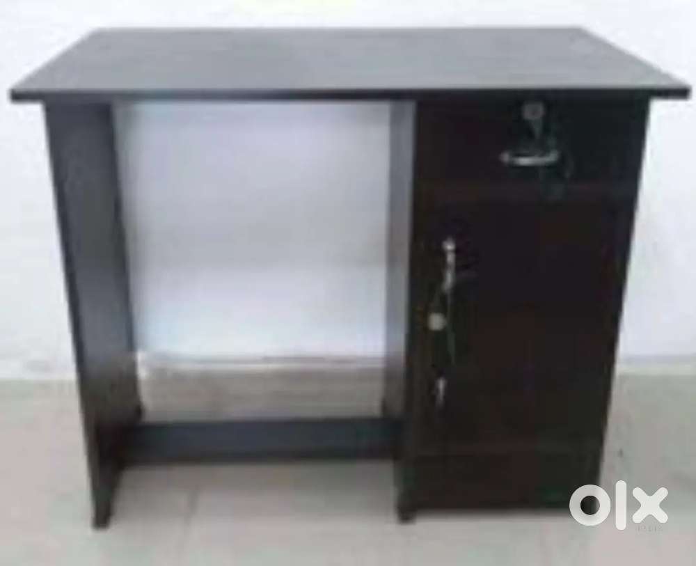 Study table cum computer table in different sizes &colour