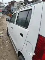 Maruti Suzuki Wagon R 1.0 2011