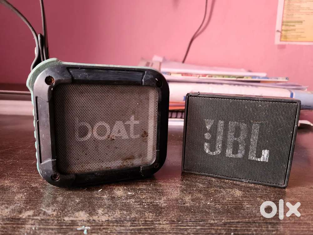 Jbl go and boat stone 200