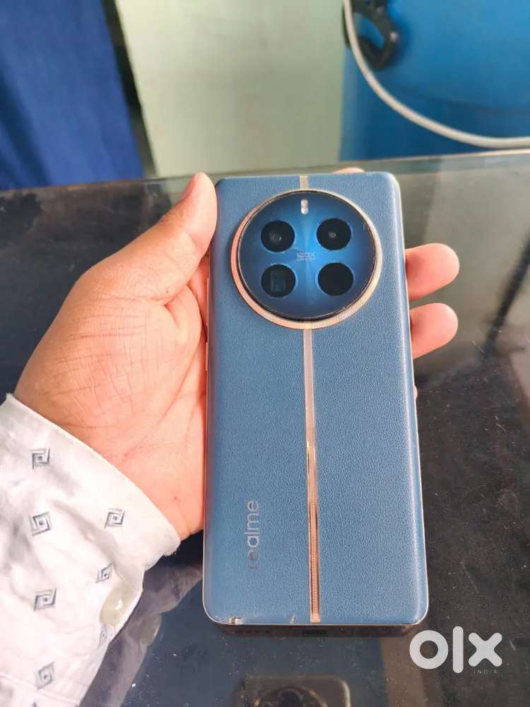 Realme 14pro plus dslr camera 120x zoom edge display