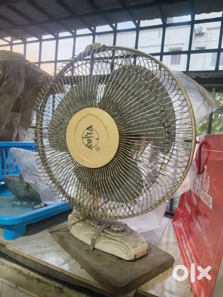 Table fan 2 feet hight