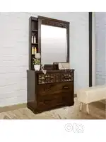 Dressing table with big mirror and 3 drawers