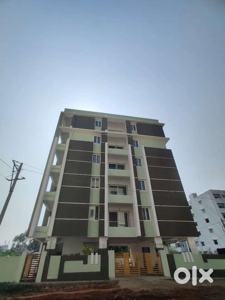 INDIVIDUAL FLAT @ MADHURAWADA