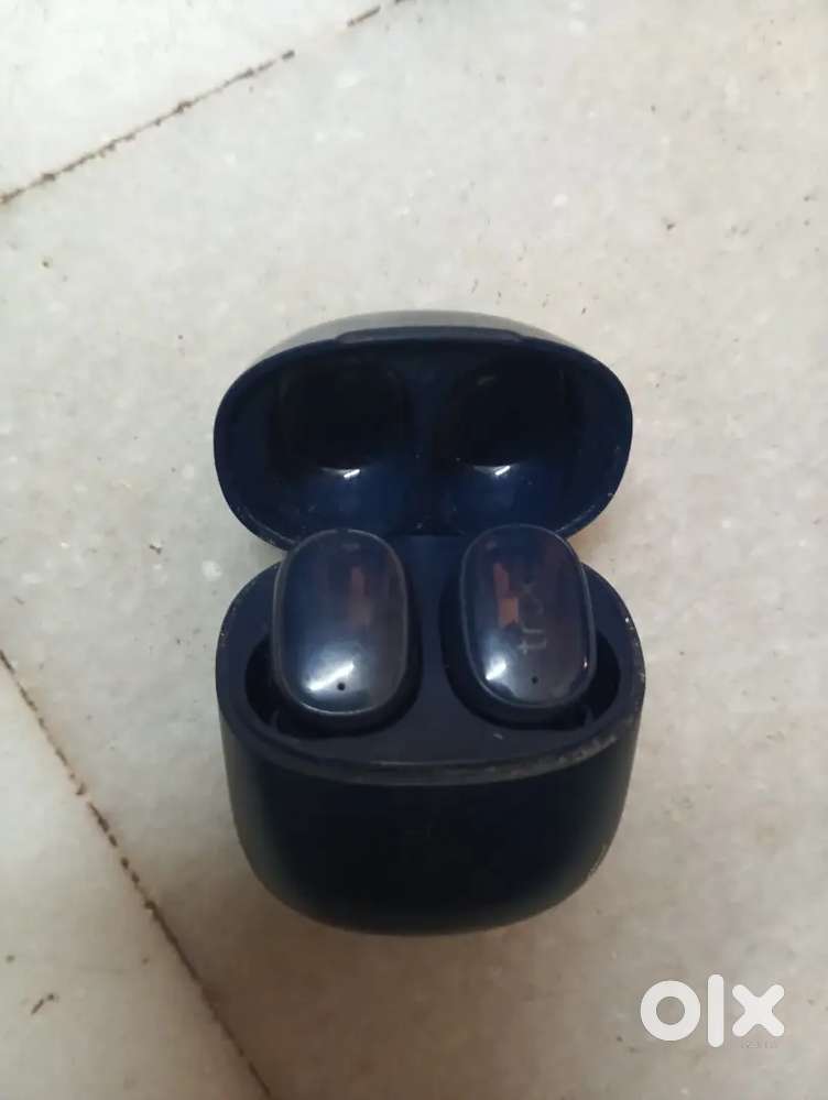 Bluetooth earphones