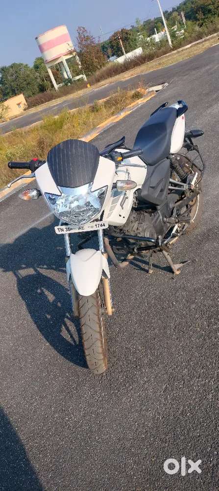 TVS Apache RTR 180 (2017)