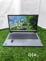 Lenovo IdeaPad Slim 3 i5 12th Gen  DDR5  SSD Gen 4  Warranty