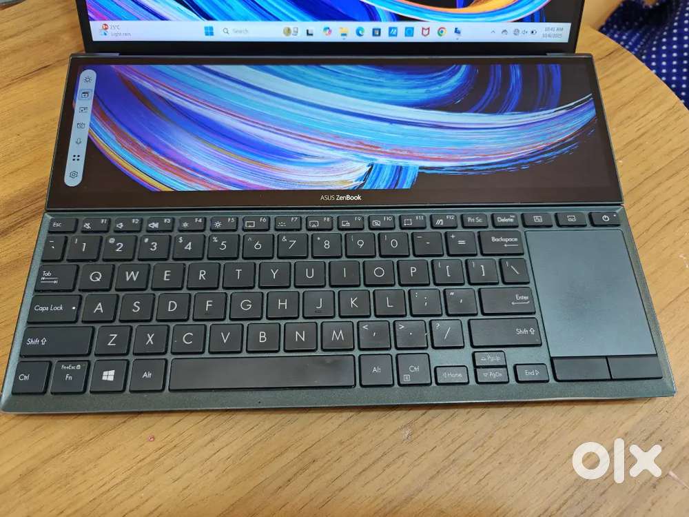 Asus zenbook duo dual screen laptop 2022 model