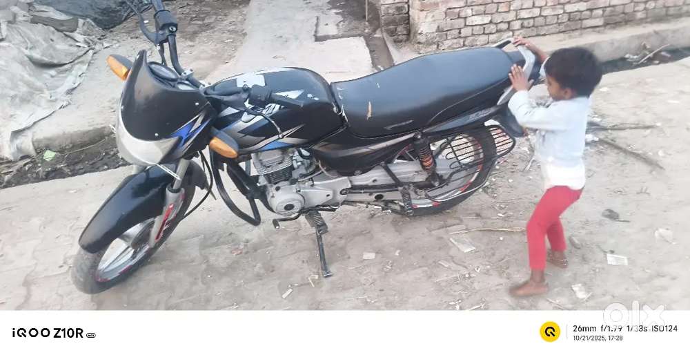 Gadi mein koi Kami nahin sirf gadi bechni hai
