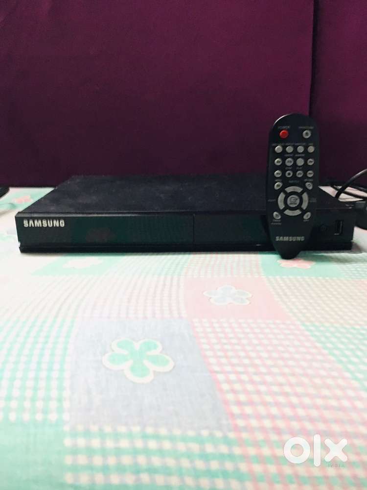 SAMSUNG DVD PLAYER