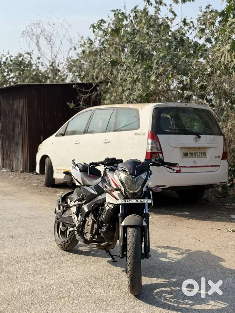 Bajaj pulsar ns200