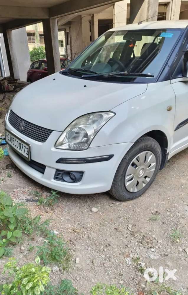 Maruti Suzuki Swift 2011 CNG & Hybrids 82000 Km Driven