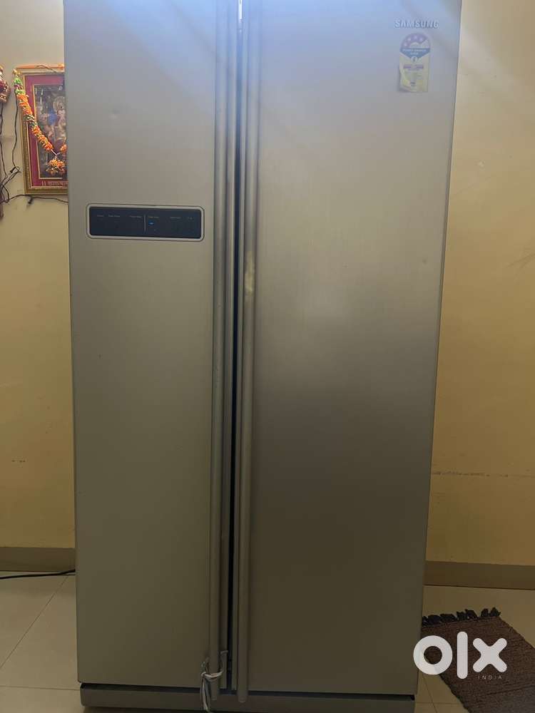 Samsung Side-by-Side Refrigerator – Mint Condition  Urgent Sale