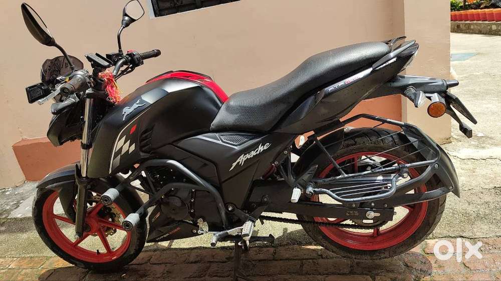 Apache RTR 160 4V Special Edition – Black  Only 7000 km  Excellent C