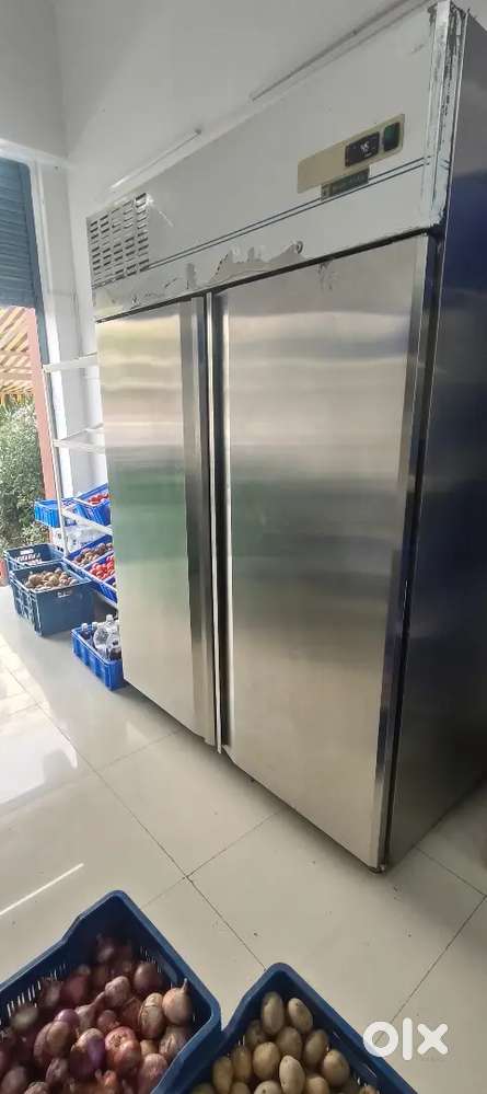 1200 lt Bluestar commercial fridge