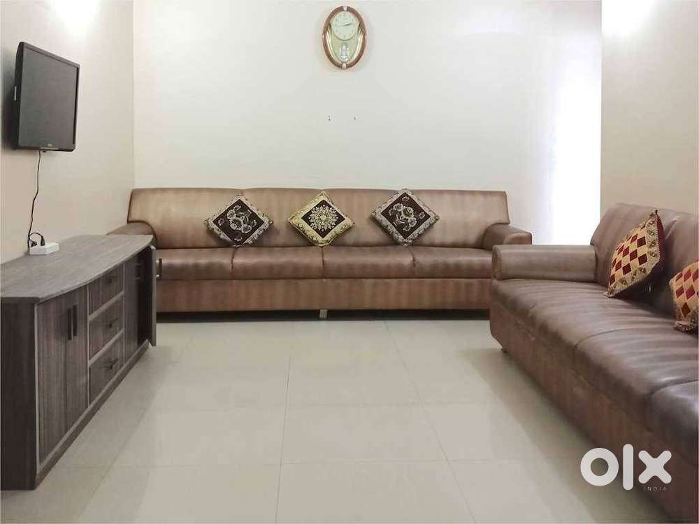 Shared Flat In Bund Garden - Only For Females
