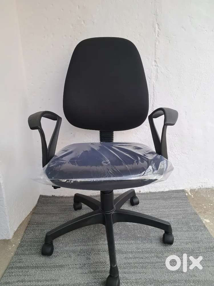 Brand new WorkLite 802 model office chairs available in best price