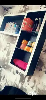 1 item showpees