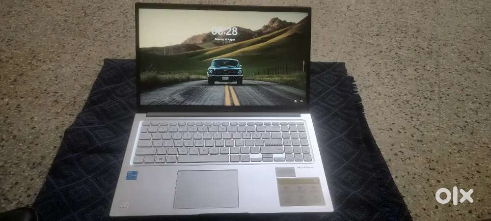 Asus Vivo Book 15  16gb ram /512