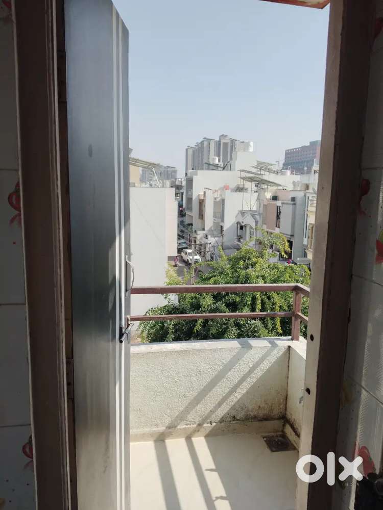 Roomate required ( girl )