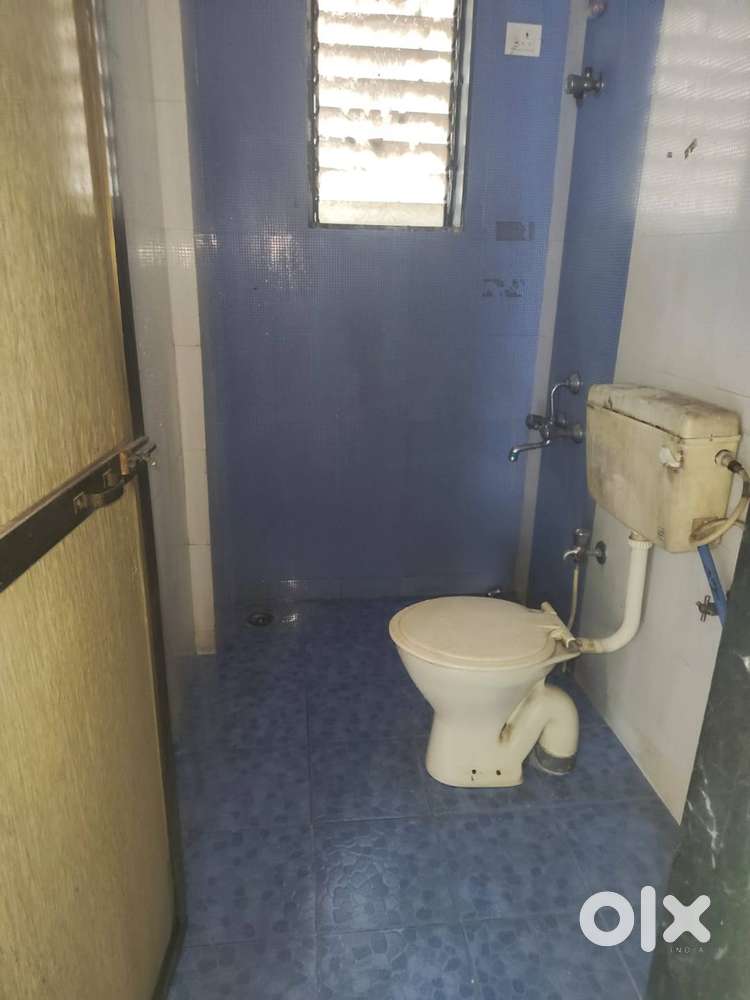 **URGENT** Looking for 2 male Vacancies