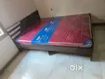 BED WITH NO STORAGE QUEEN  SIZE
