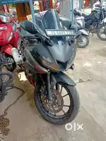 Yamaha R15 V3 second owner very cheap