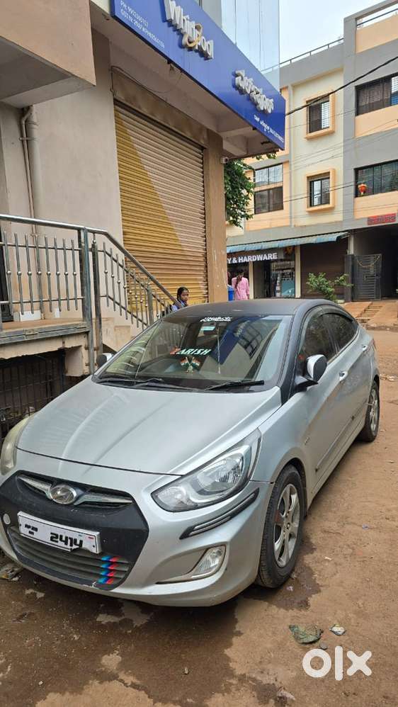 Hyundai Verna 2011 Diesel 107000 Km Driven less use and well condition