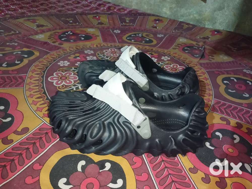 Crocs slide