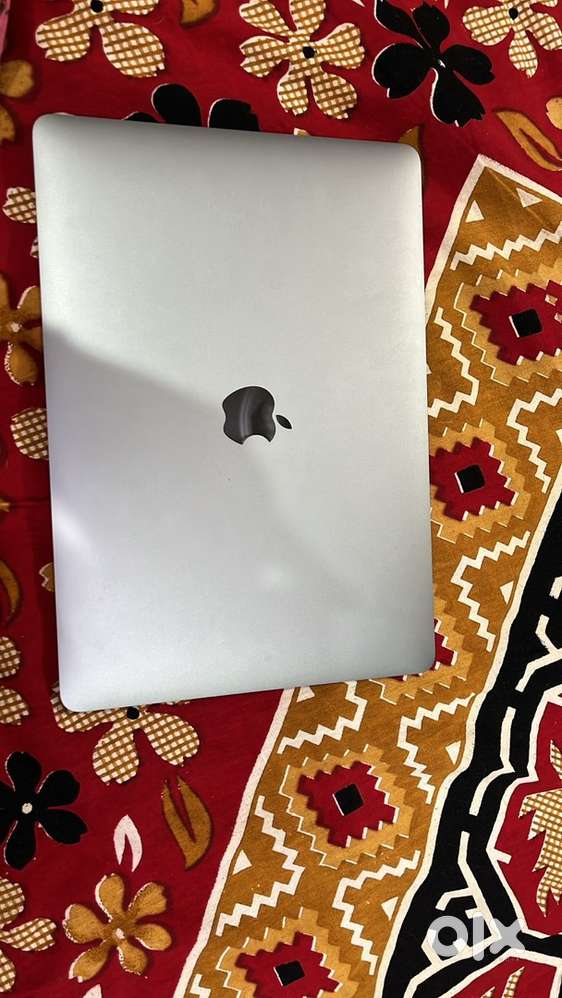 Apple macbook air M1 (2021) like a new