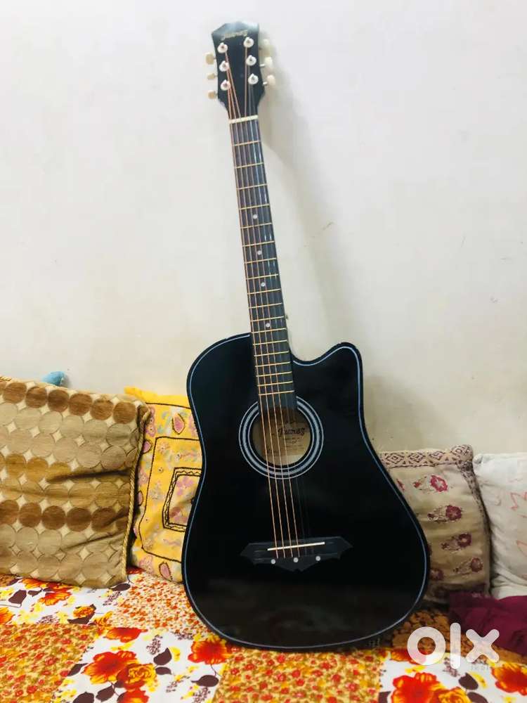 Acoustic Guitar for Sale – 1 Day Used, Excellent Condition