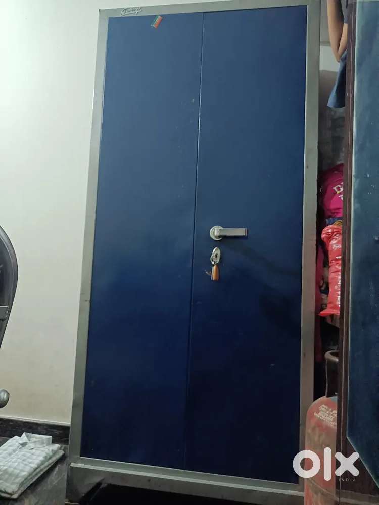Good condition iron almarah (beeruva) for sare