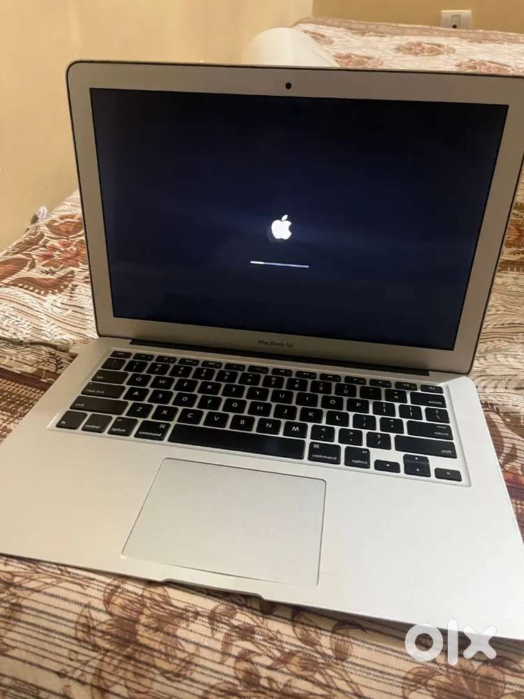 Apple Macbook Air