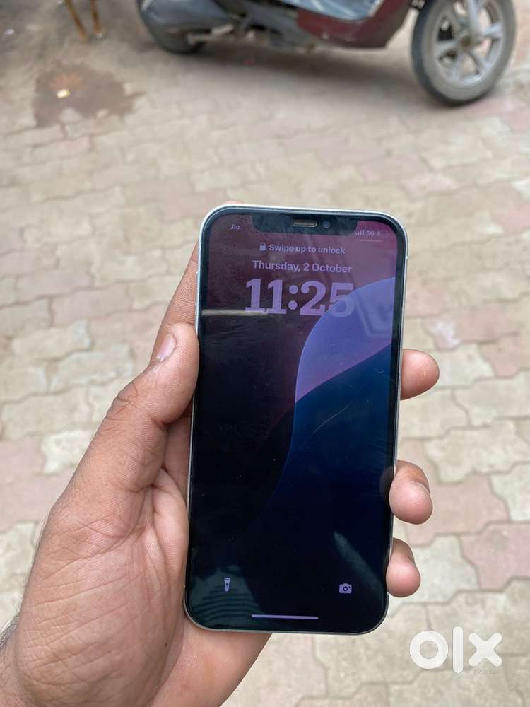 iPhone 12 pro white colour