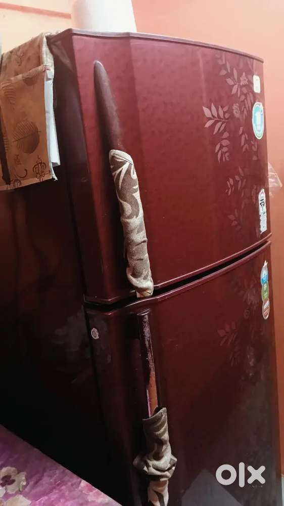 Double Door Refrigerator – Excellent Working Condition